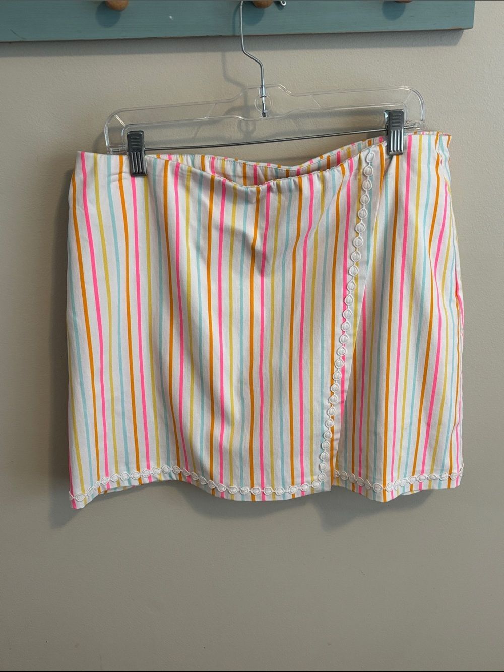 Crown & Ivy Striped Faux Wrap Mini Skort Womens Size 14 Pink Yellow Aqua Summer